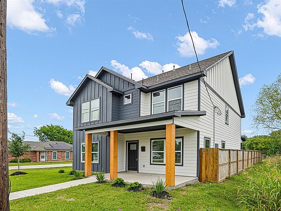 2nd image of 8203 Gladstone St
