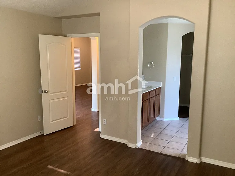11016 Segunda St NW — Photo 10