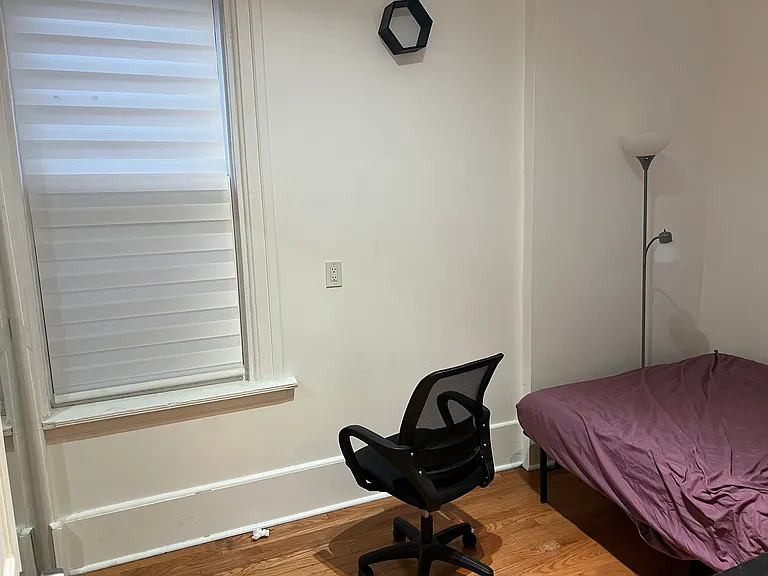 1045 S Oakley Blvd #2 — Photo 3