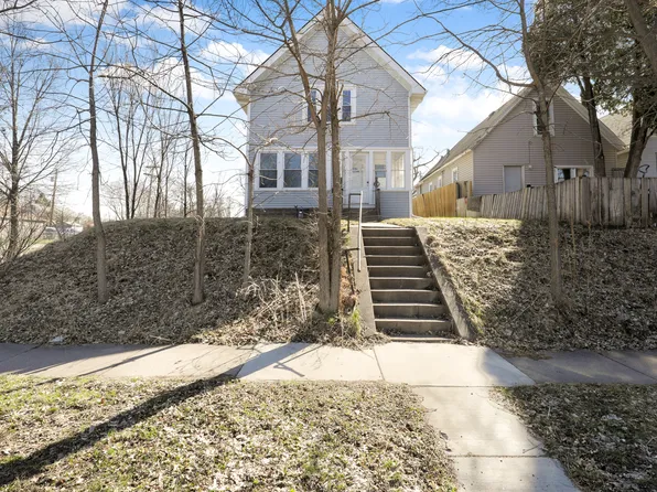 1320 Edgerton St, Saint Paul, MN 55130