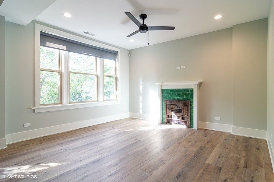 1st image of 2104 W Byron St #3W