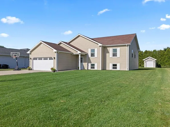 127 Amanda COURT, Mukwonago, WI 53149