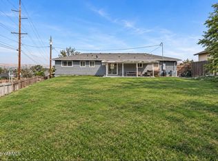 514 Viewcrest Pl, Selah, WA 98942