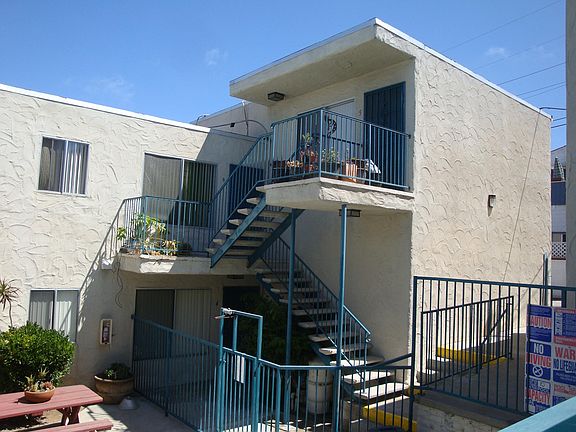 3rd image of 2625 Camulos St APT 15