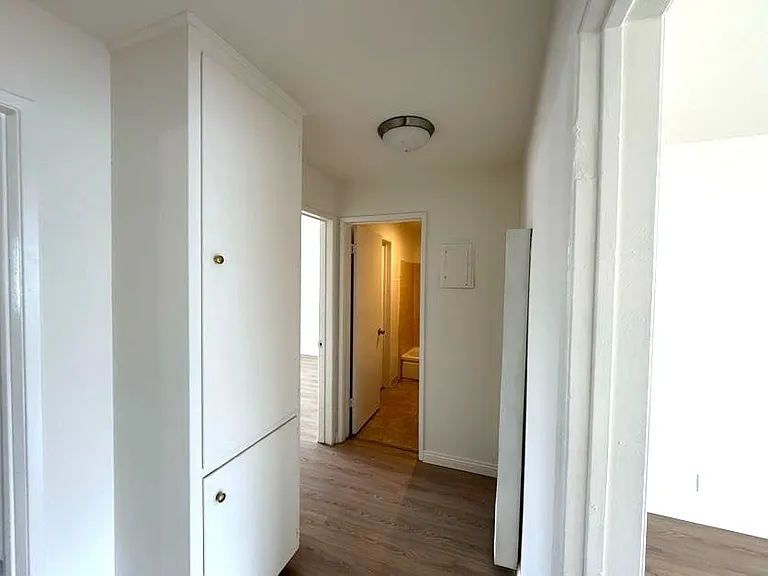 1394 Springfield St #D — Photo 15