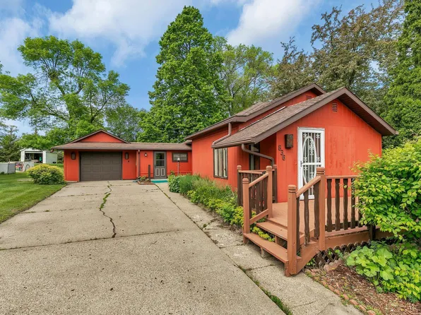 636 Walnut St S, Sauk Centre, MN 56378