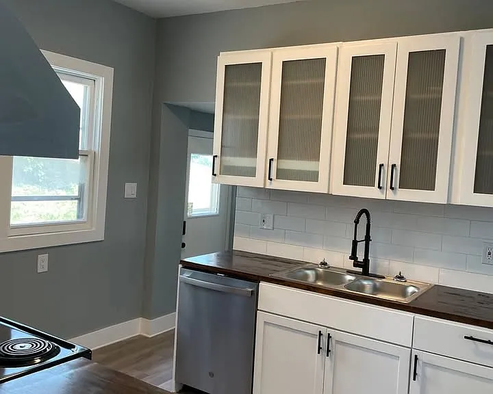 707 Gray St — Photo 2