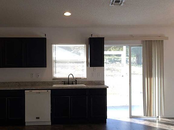5th image of 1118 Lakeview Oaks Dr
