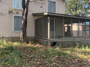 30184 N Skyview Dr, Edwards, MO 65326