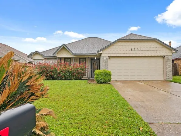 8731 Croteau Dr, Houston, TX 77044