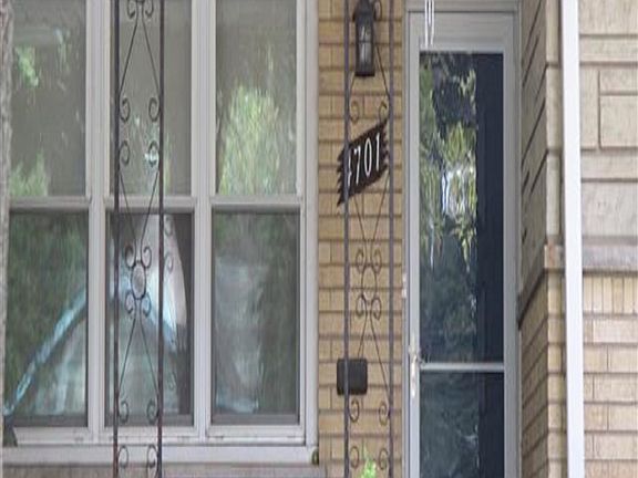 2nd image of 4701 Grand Ave
