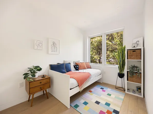 137 Maspeth Avenue image 13 of 18