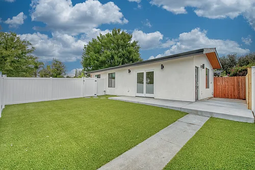 7898 Sale Ave Photo 1