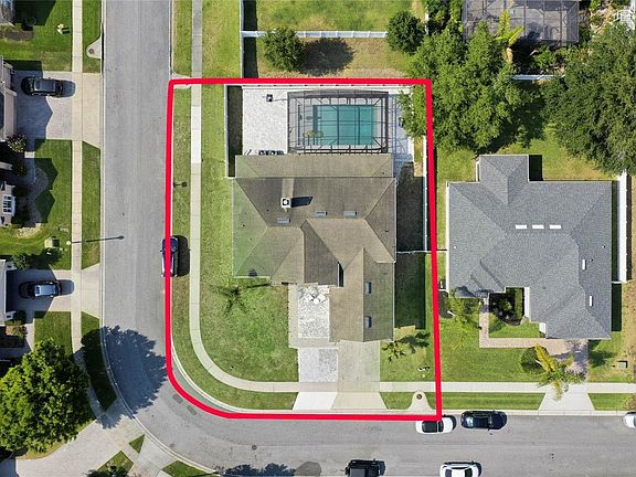 2nd image of 1833 Candlenut Cir