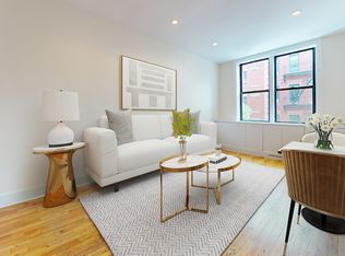156 Prince St APT 4C, New York, NY 10012