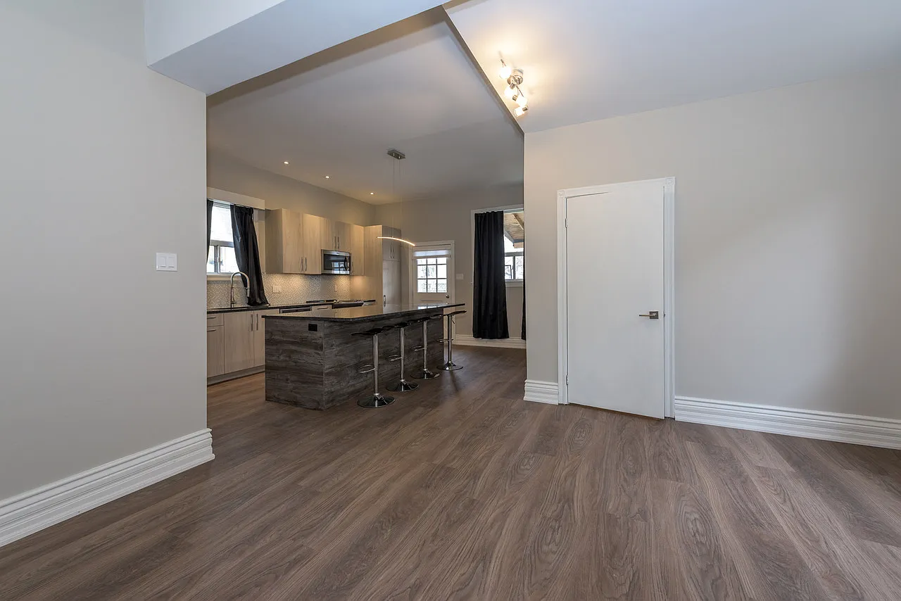 32 Cartwright Street — Photo 3