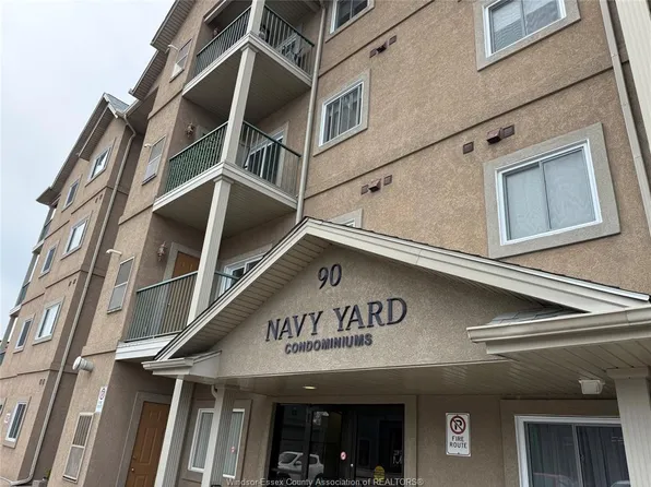 90 Murray St #205, Amherstburg, ON N9V 4B9