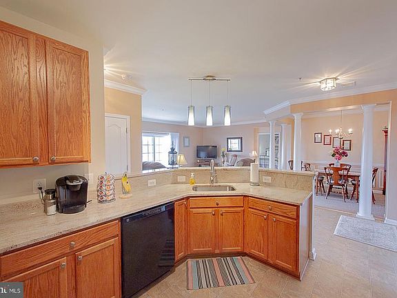 2nd image of 1411 Wigeon Way Unit 206