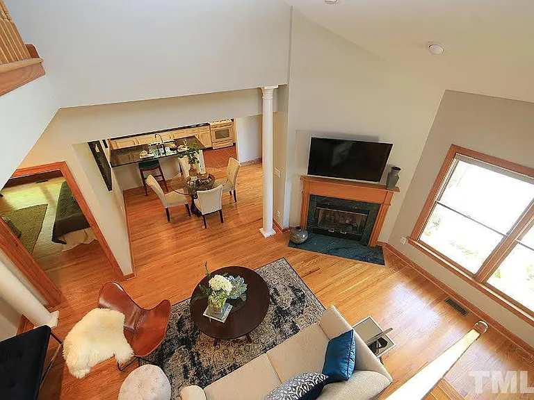 212 Columbia Pl W — Photo 7