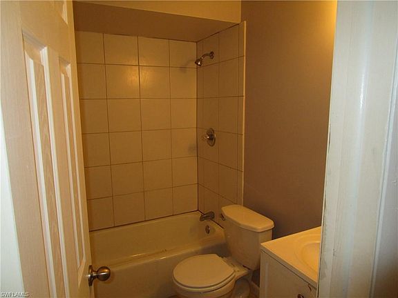 5th image of 1448 SE 12th St