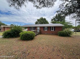 809 Fox Street, Elizabethtown, NC 28337