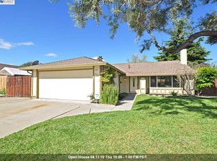 822 Curlew Rd, Livermore, CA 94551