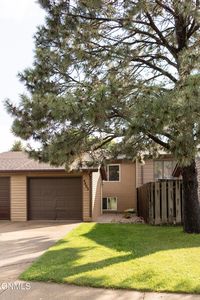 4403 Crown Point Rd NW, Mandan, ND, 58554