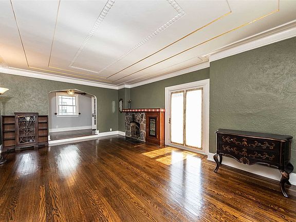 5th image of 57 Park Ln