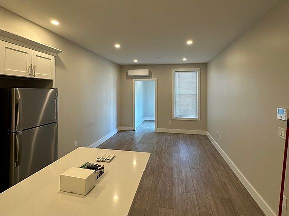4th image of 58 River St #3