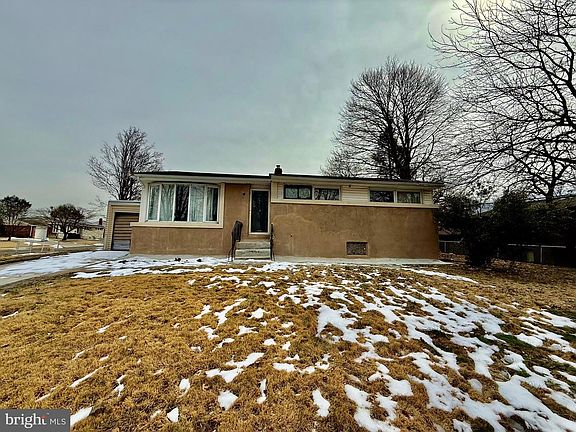 2nd image of 1500 Creswood Rd