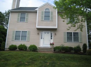 22 Thyme Ln, North Attleboro, MA 02760