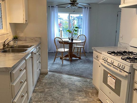 4th image of 8282 Murray Ave #17
