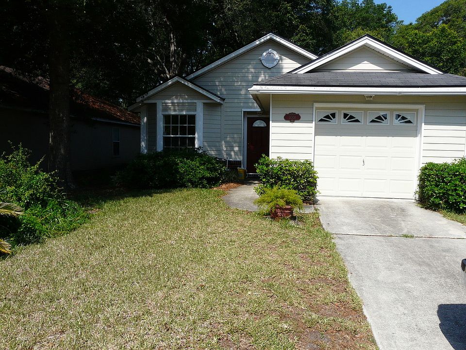 1st image of 3006 Caroline Crest Dr E