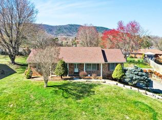 5225 Setter Rd, Roanoke, VA 24012