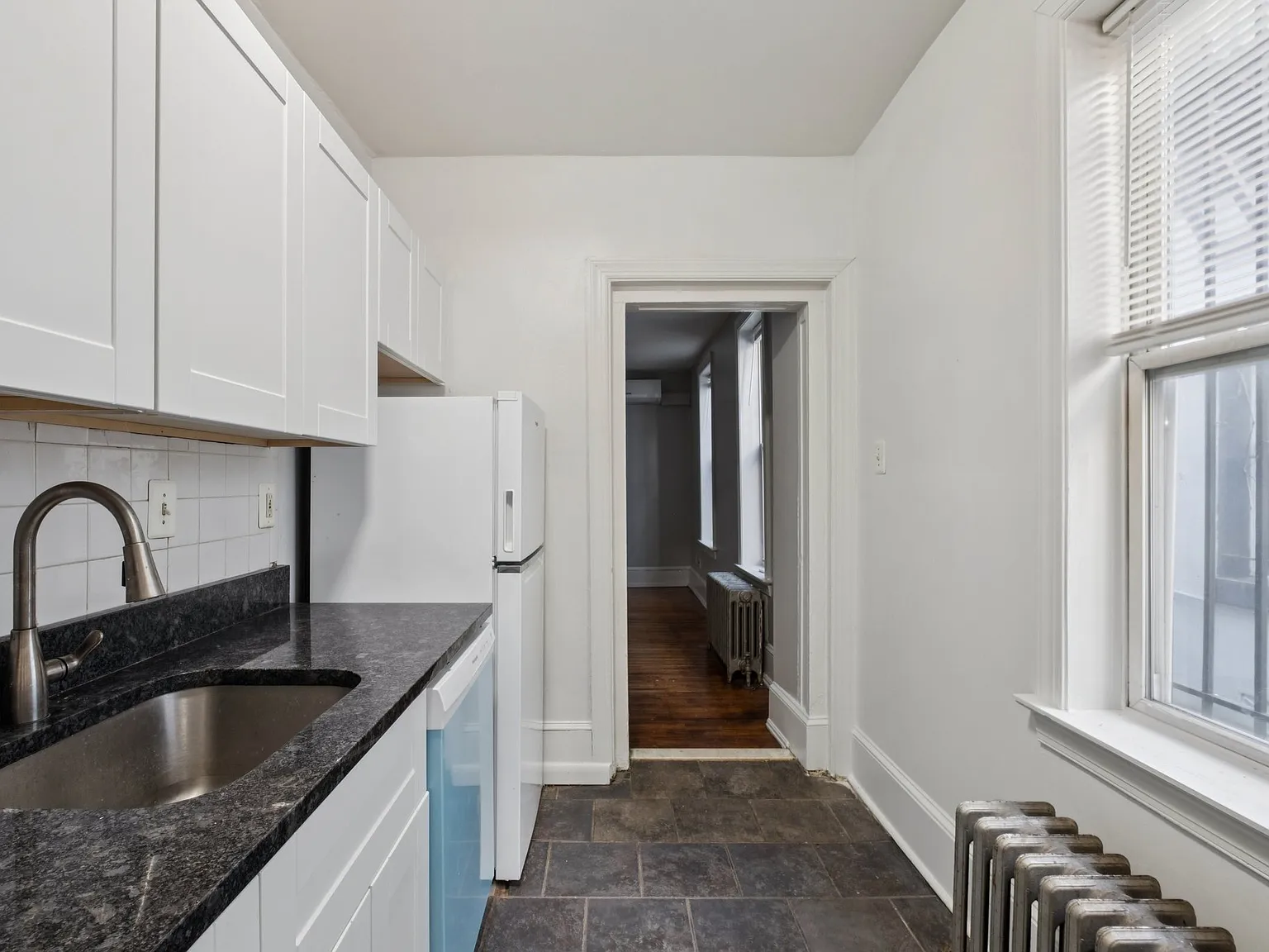2 bed, 950 sqft, $1,450 — Photo 4