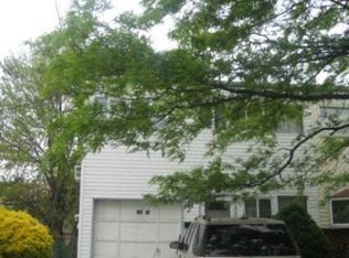 14972 Weller Ln, Jamaica, NY 11422