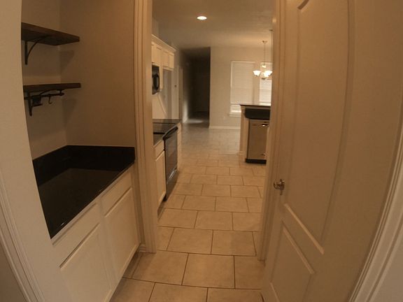 3rd image of 1501 NE Benjamin Grn