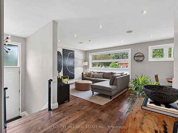 2nd image of 34 Mitre Pl