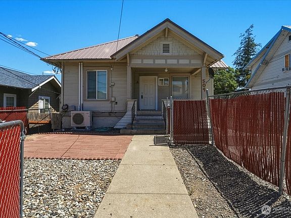 4th image of 509 Okanogan Avenue