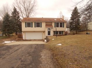 4964 Windfall Rd, Medina, OH 44256