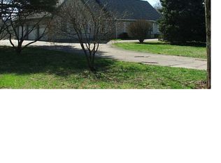 7071 River Rd, Prospect, KY 40059