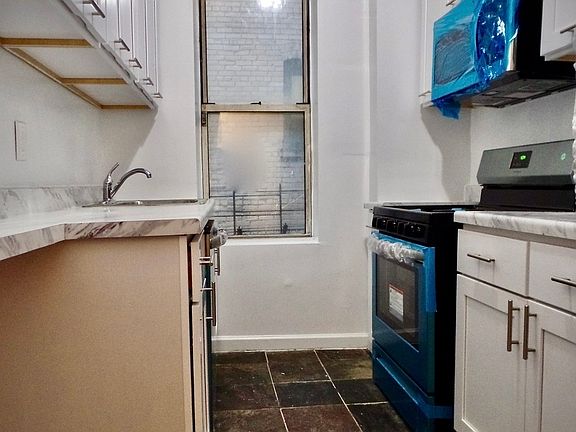 2nd image of 1101 Union St APT B3