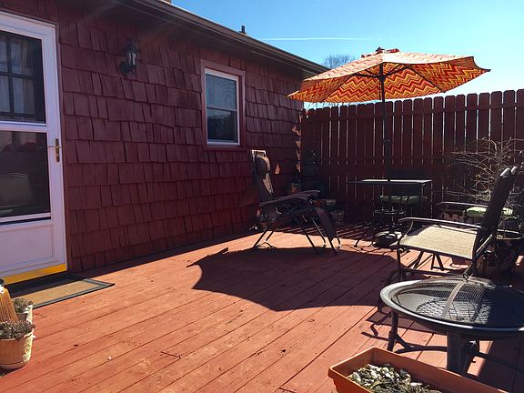 5th image of 1748 Woodridge Cir