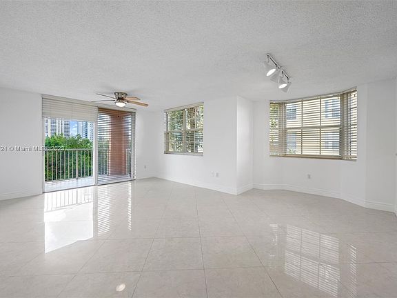 3rd image of 19999 E Country Club Dr #1307