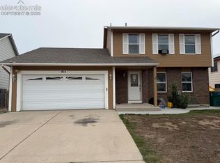 915 Crandall Dr, Colorado Springs, CO 80911