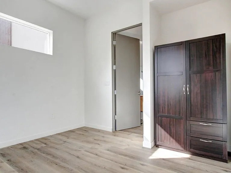 5407 Huntington Dr N #1 — Photo 12