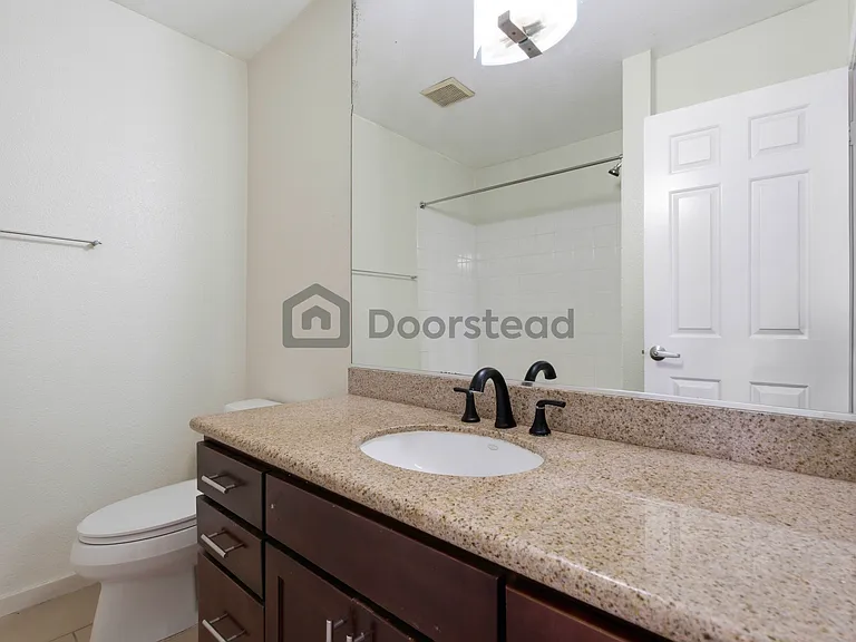 1318 B St #102 — Photo 22