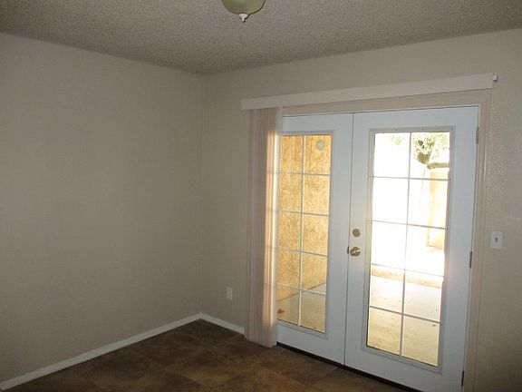 3rd image of 2533 W Hazelwood St