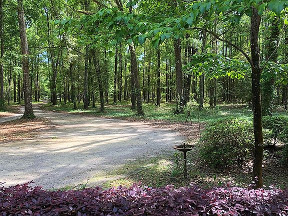 2nd image of 747 NW County Road 250