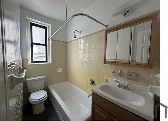 2280 Bathgate Ave #3F — Photo 7